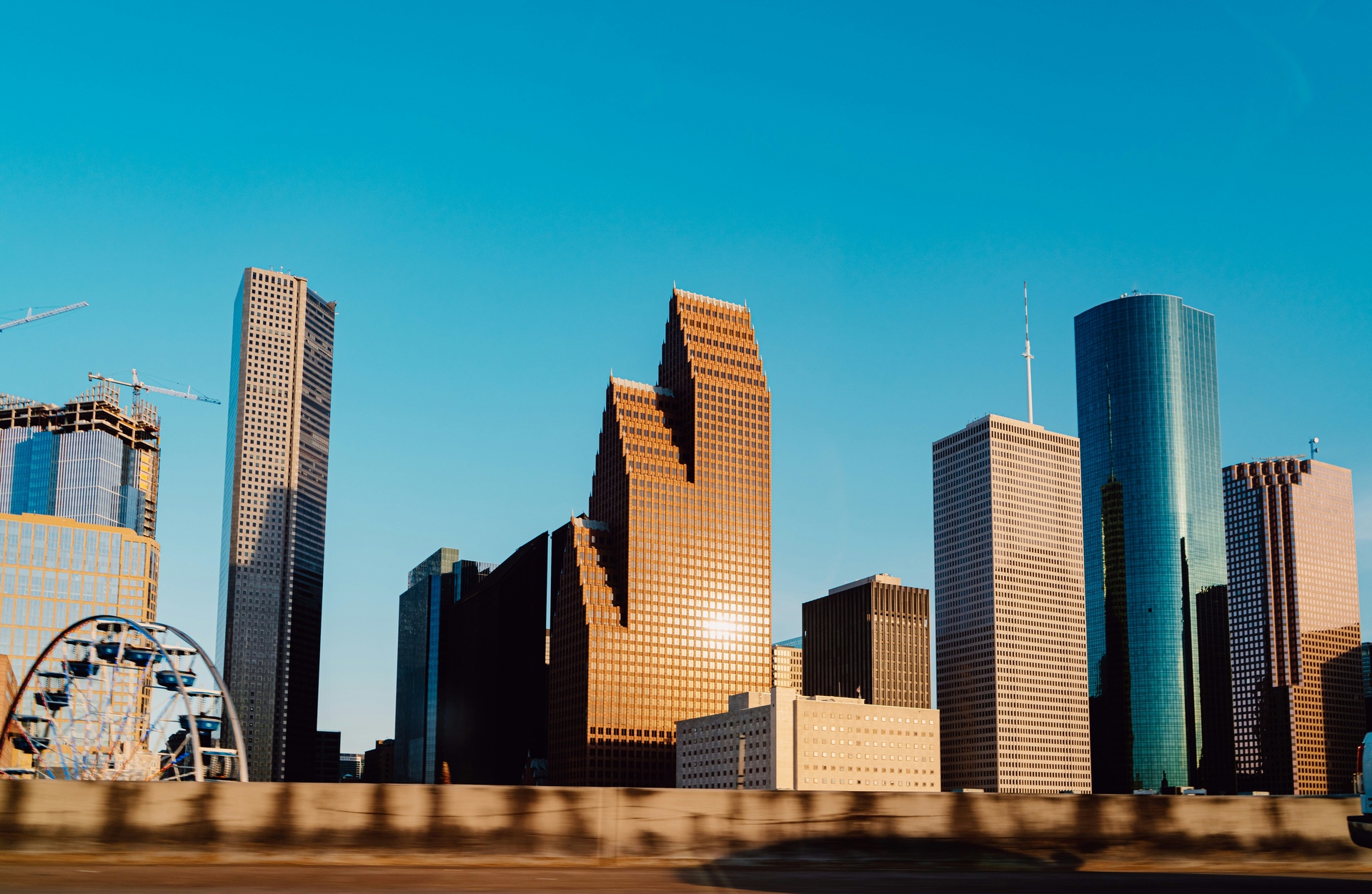 Vista del skyline del centro de Houston al atardecer