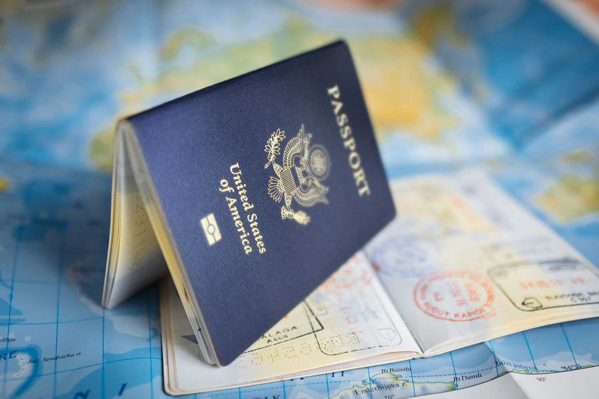 Pasaporte mexicano y documentos para solicitud de visa americana