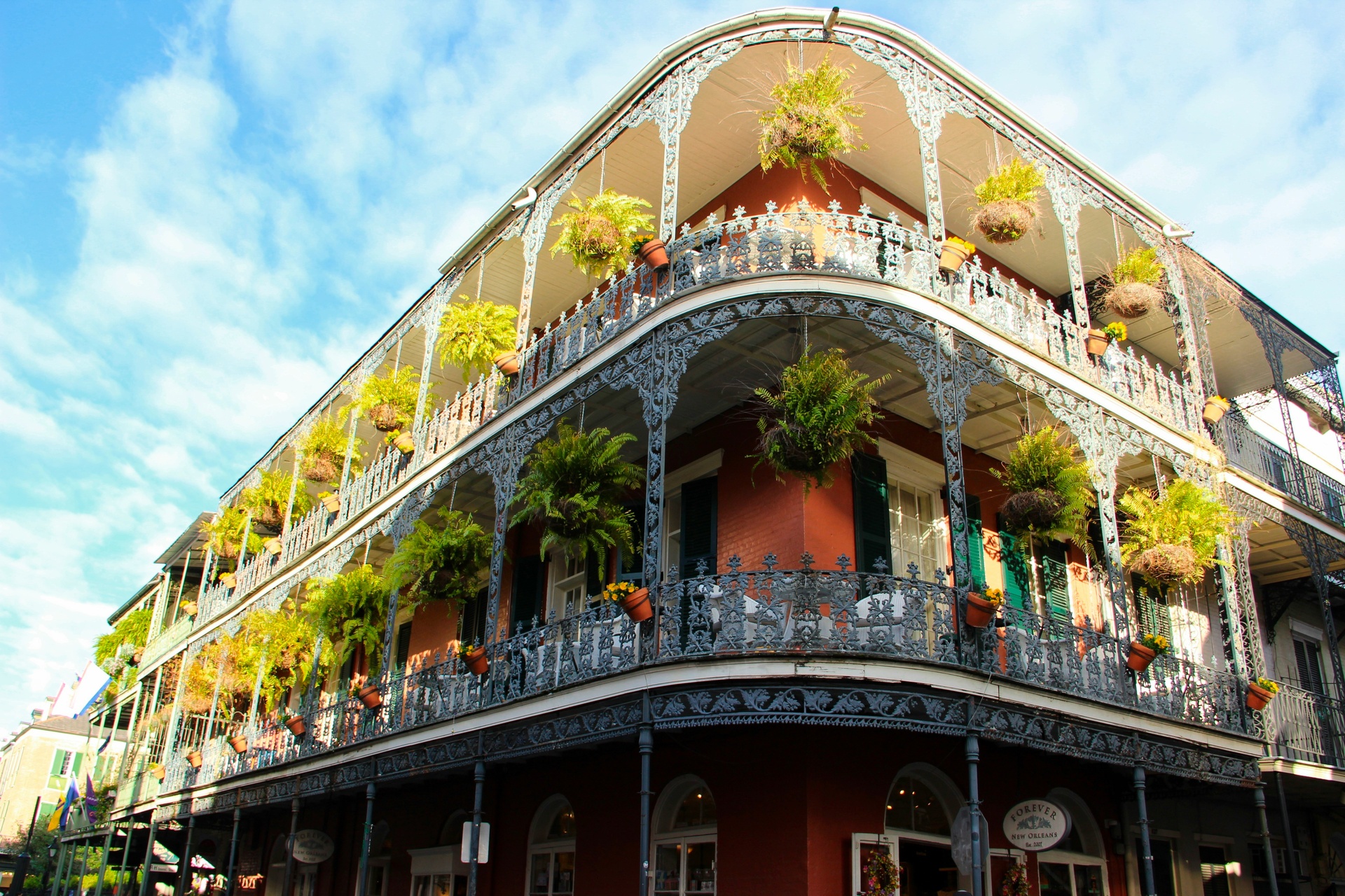 Balcones coloniales del Barrio Francés en Nueva Orleans