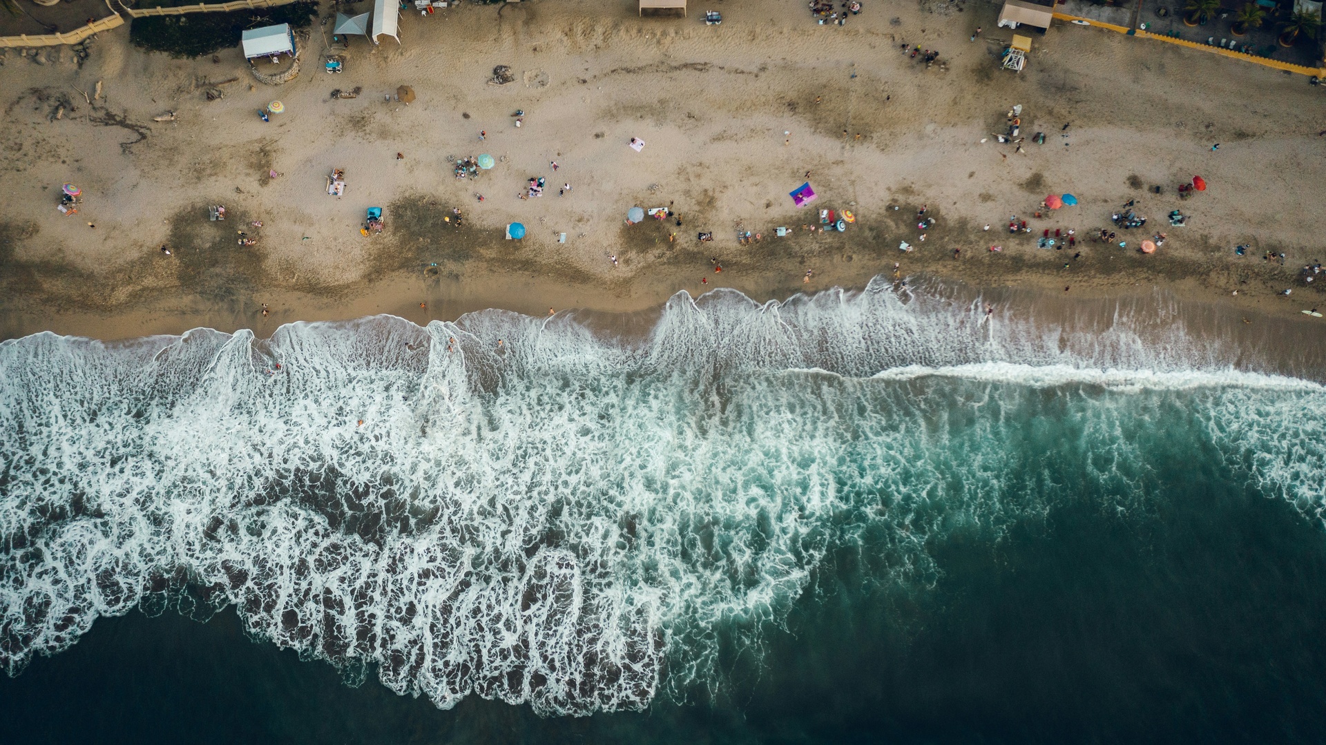 Playa colorida en Sayulita, Riviera Nayarit